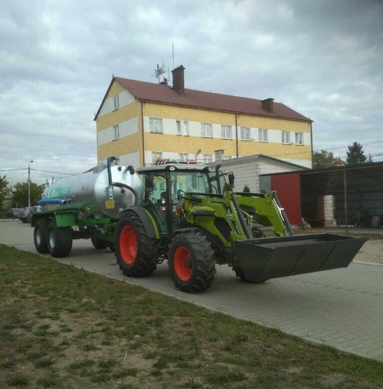Informacja Wójta O Zakupie Ciągnika, Wozu Asenizacyjnego I Agregatu Prądotwórczego